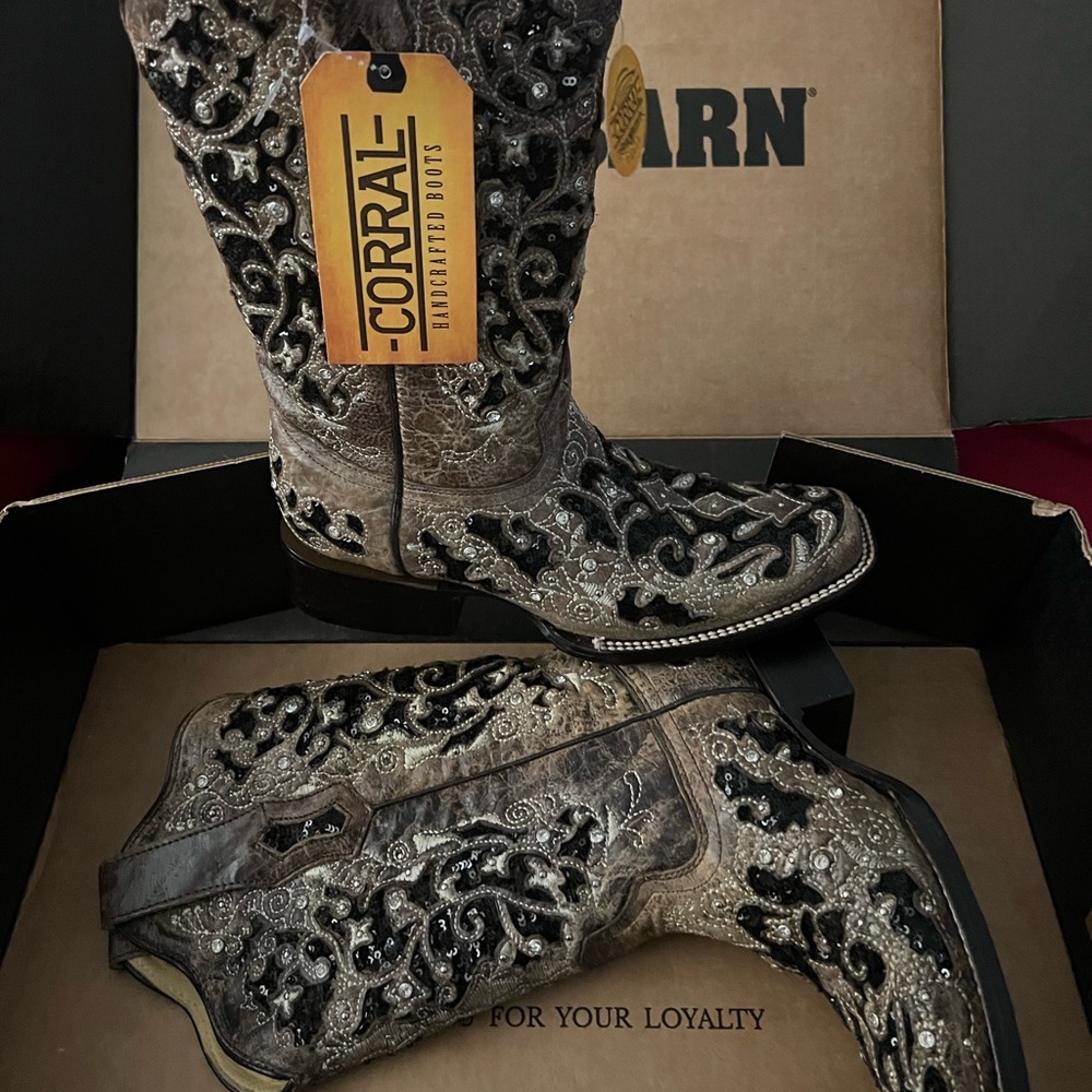 Womens Corral Boots